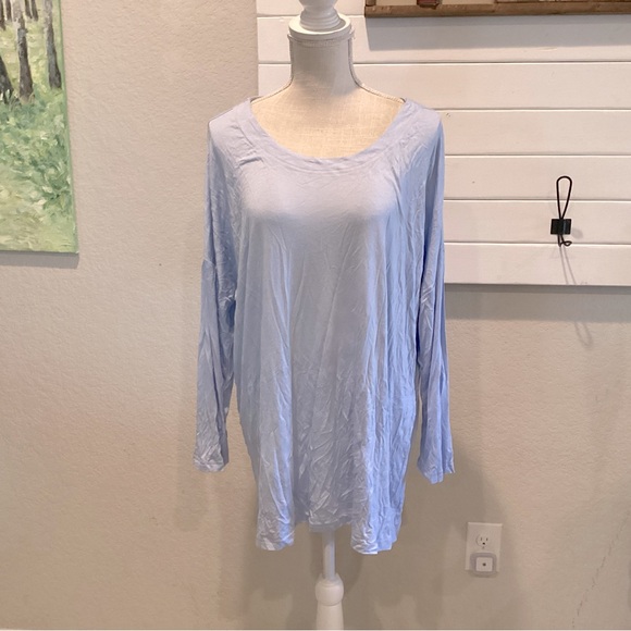 NWOT FeelGoodStore Blue Top - Picture 1 of 5